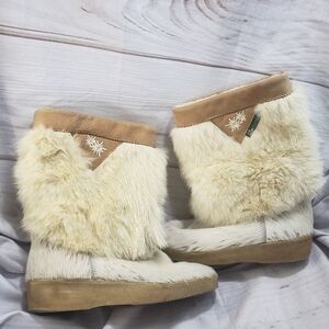Vintage Garden Sport Italy Fur Leather Boots Size 37 White Tan Daisy Embroidered